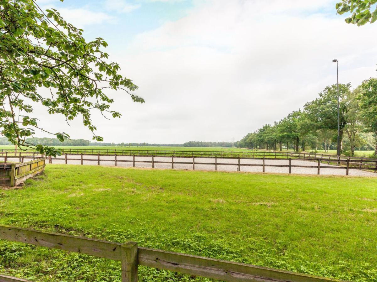 Cozy Holiday Home in Oisterwijk with Swimming Pool Buitenkant foto
